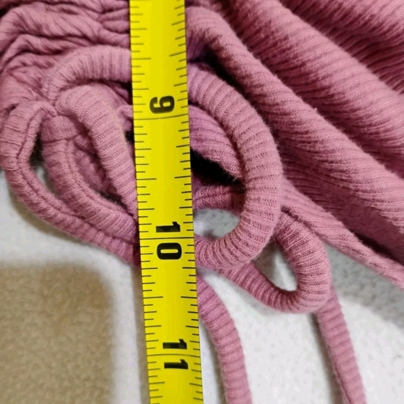 SO Women's Dusty Pink Ruched Crop Top - Picture 7 of 7